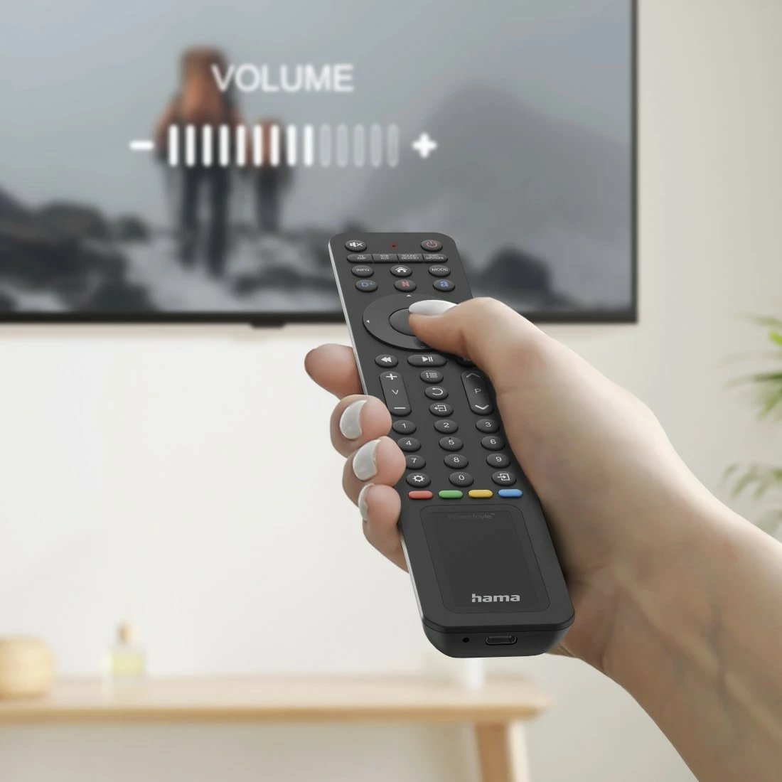 Telekomandë universale solare, Hama, 221057, 8‑në‑1, butona streaming, funksion mësimi, USB‑C, e zezë