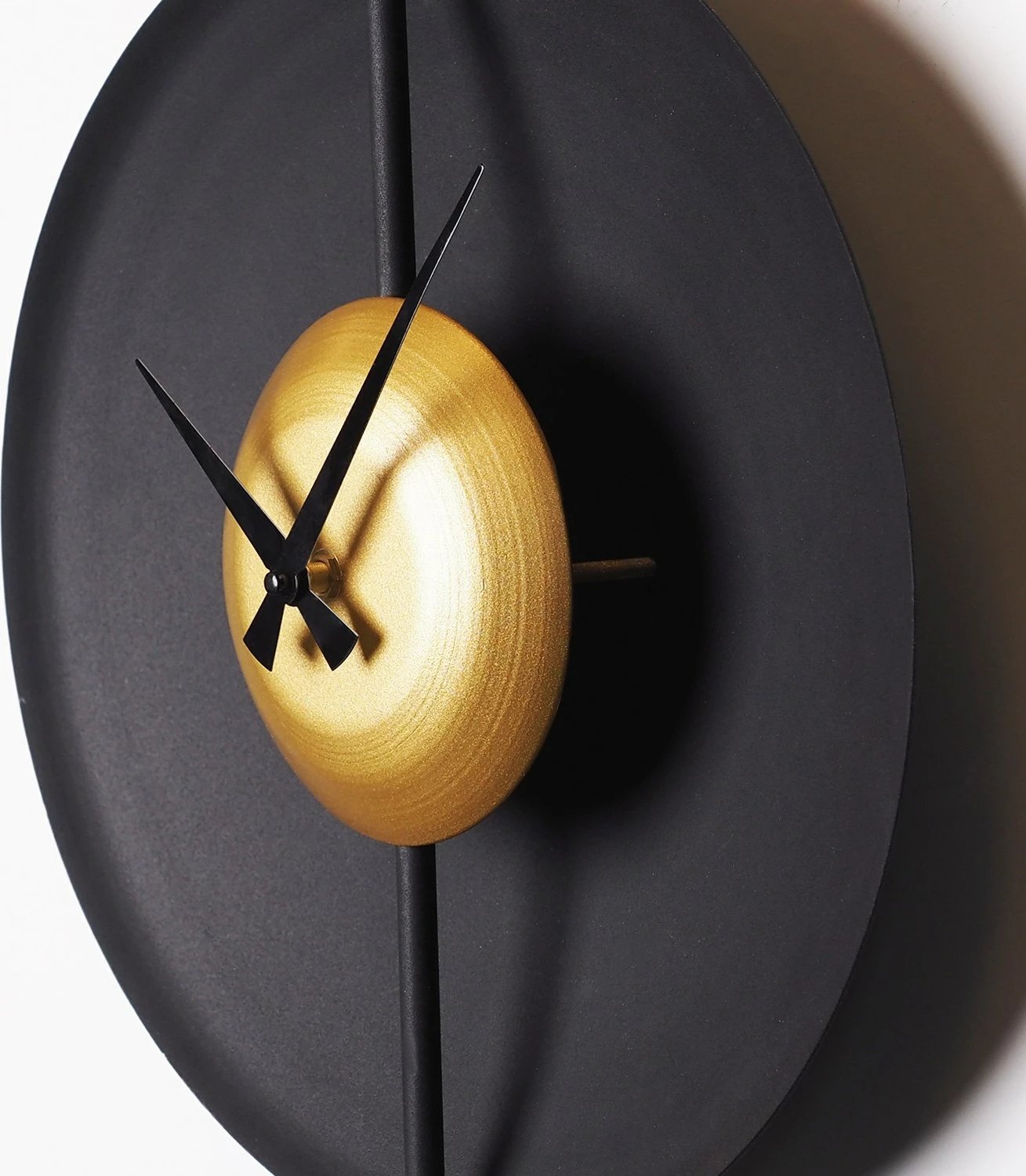 Orë muri dekorative prej metali, Wallity, APS138LSAA, e artë dhe e zezë