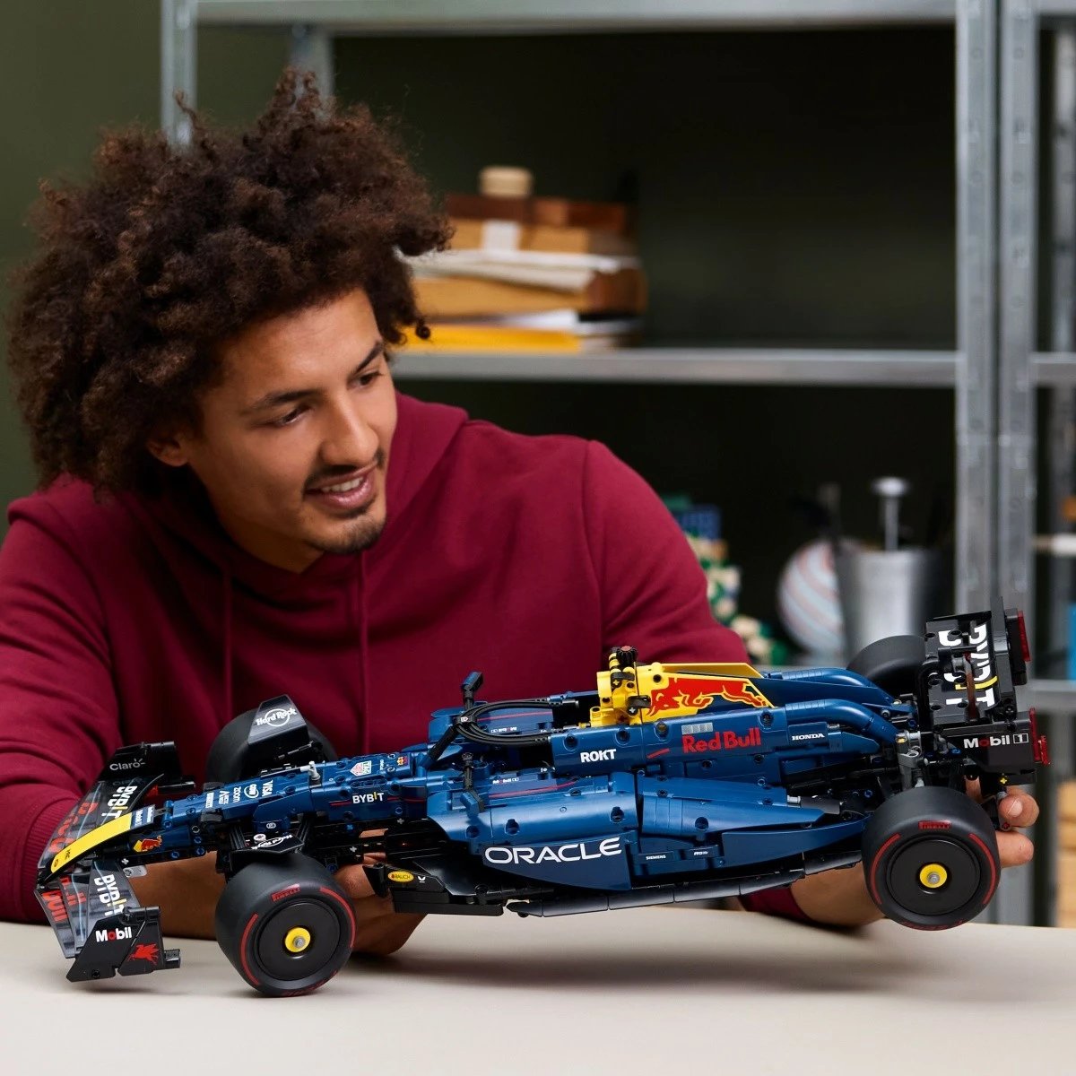 Set ndërtimi LEGO Technic Oracle Red Bull Racing RB20, 1639 pjesë, Blu