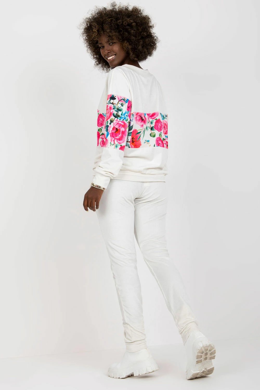 Set duks dhe pantallona Rue Paris model 169456, të bardha