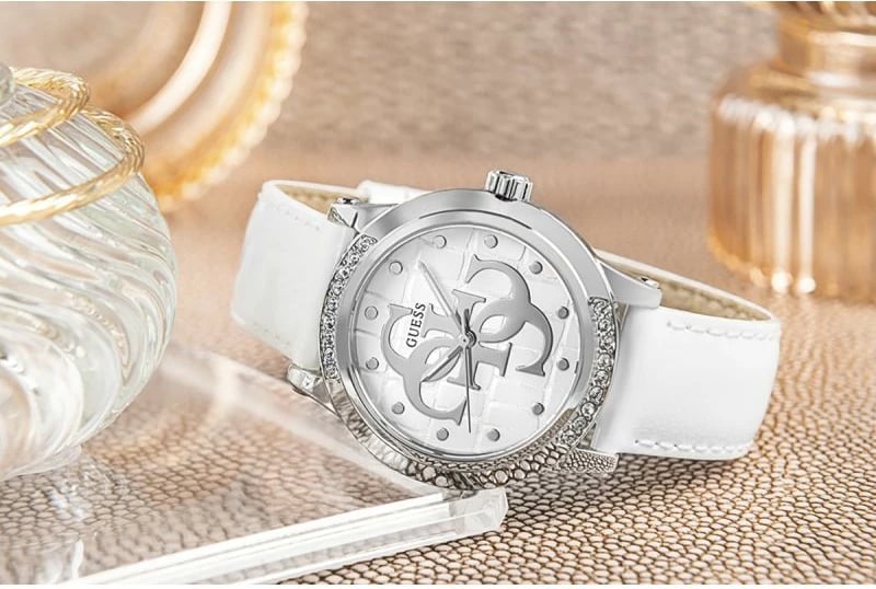 Orë dore Guess për femra, e bardhë
