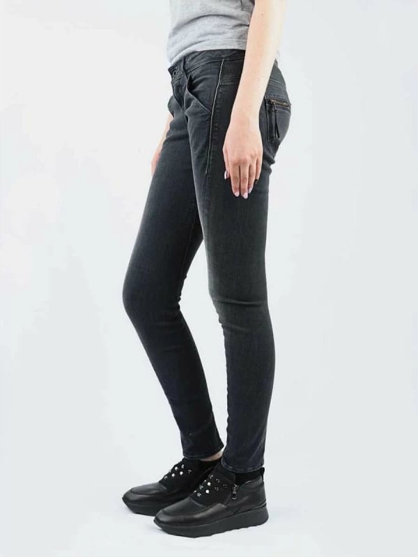 Jeans Guess për femra