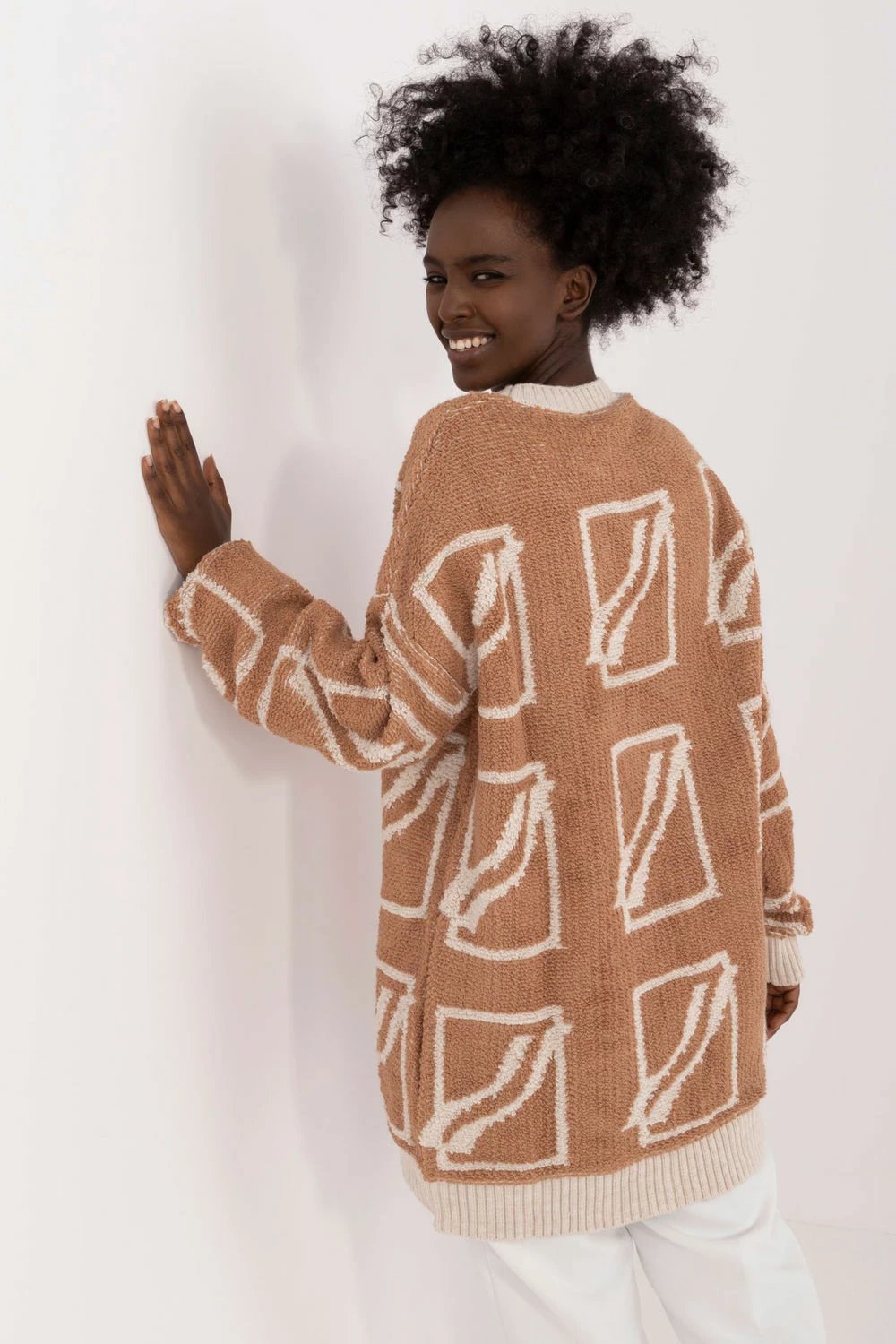 Xhemper femra Badu 199234, kafe
