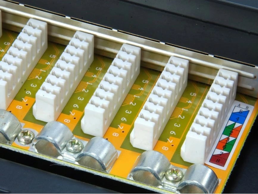 Patch panel Equip 16-port Cat6, 1U, rackmount, i zi