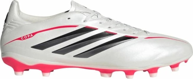 Atlete futbolli adidas, të zeza