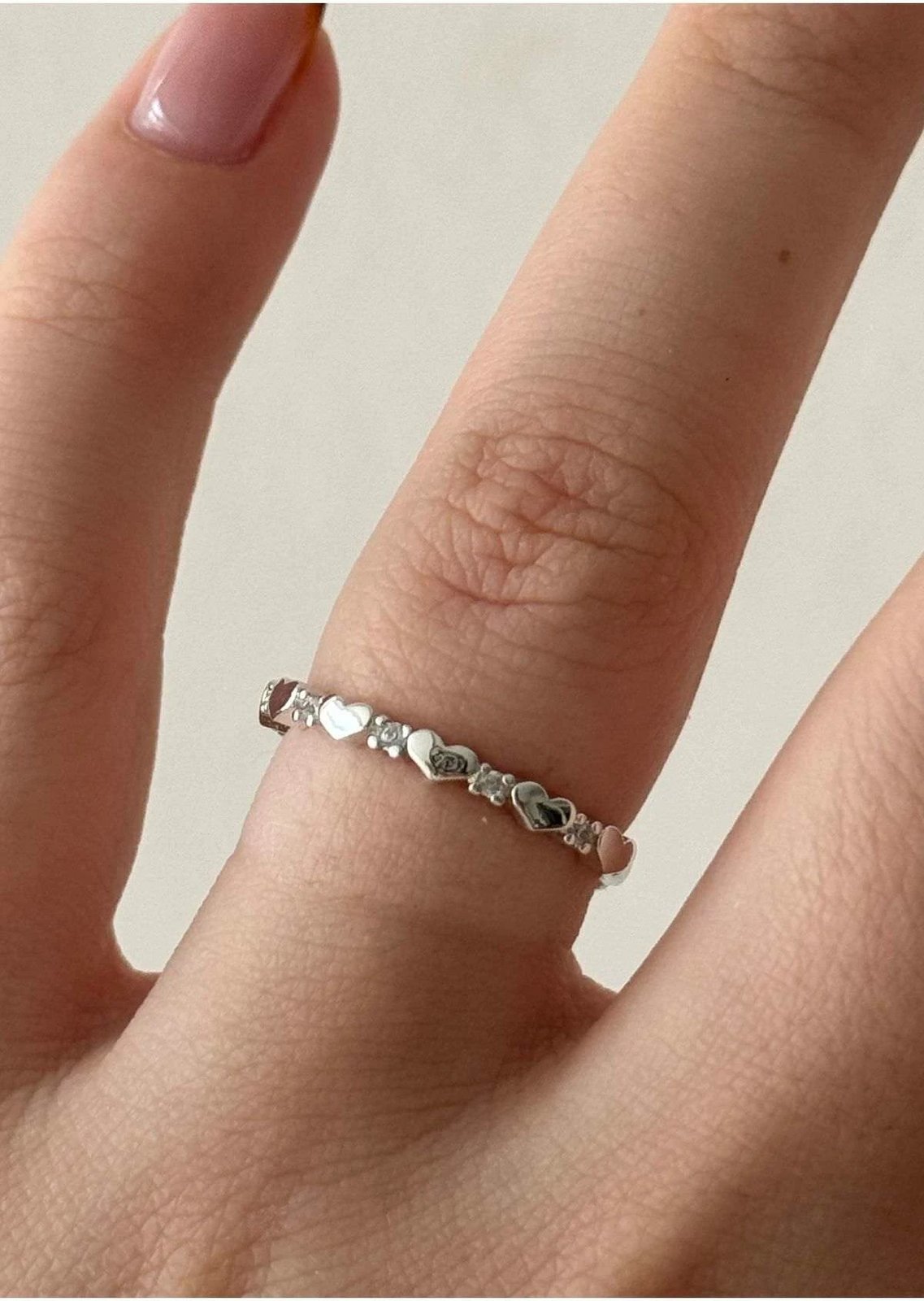 Unazë argjendi me zemra, Jumeon, KPEGMSA1926