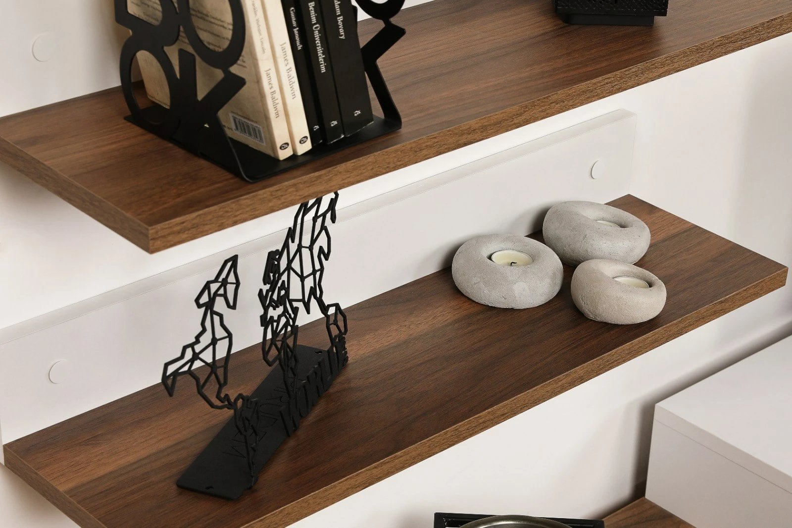 Njësi TV Hanah Home, Nirvana, e bardhë dhe teak