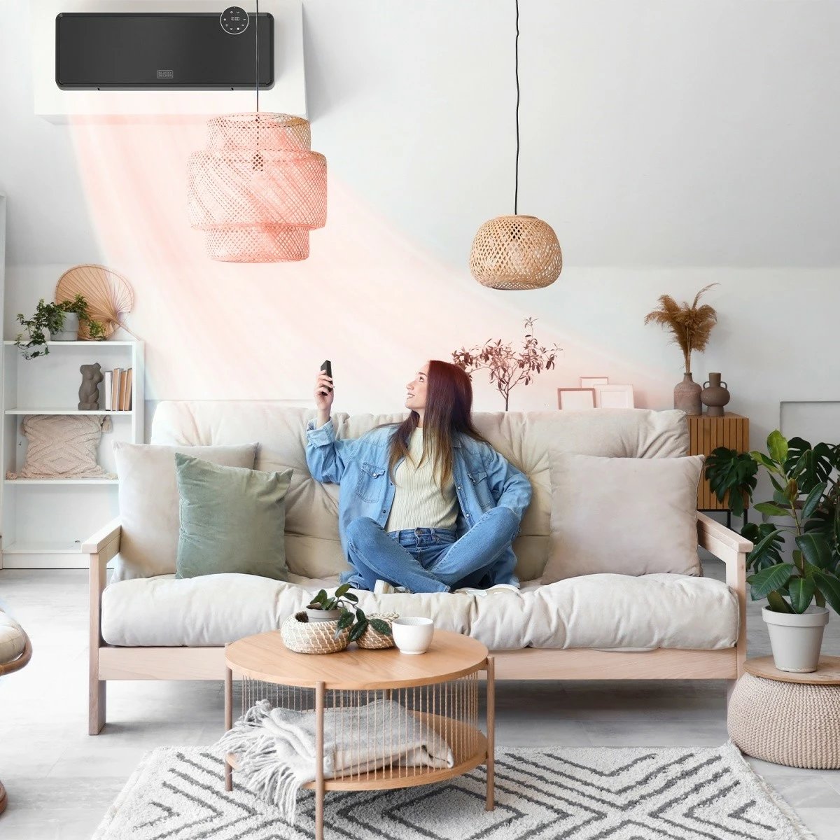 Ngrohës me ventilator muror, BLACK+DECKER BXWSH2001E, 2000 W, 2 nivele, termostat i rregullueshëm, programues ditor/javor, timer 24h, telekomandë, IP22, oscillim, e zezë/grafit