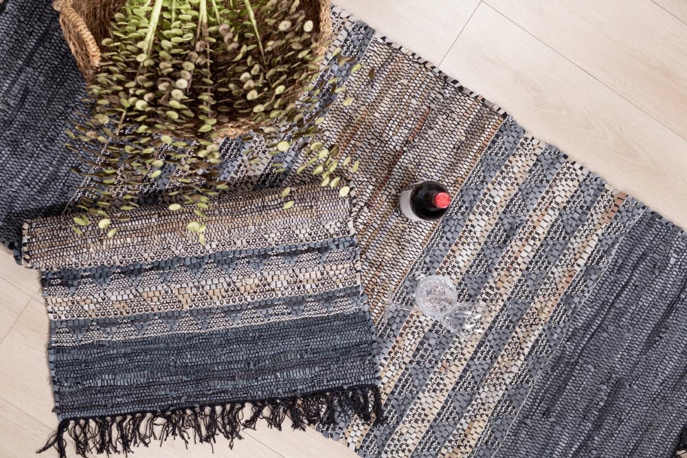 Qilim Cinder, lëkurë, ngjyrë bezhë-gri, 60x90cm