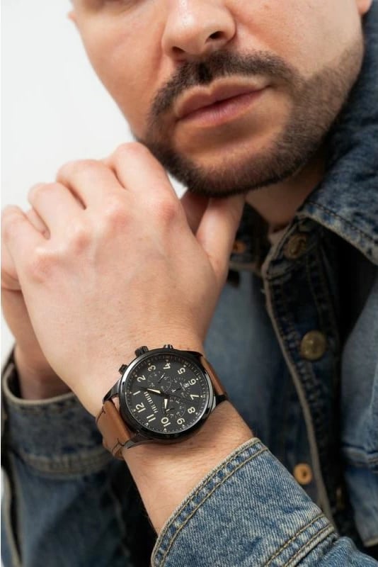 Orë dore për meshkuj Paul Lorens, e zezë