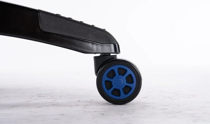 Karrige DRIFT, e kaltër/zezë