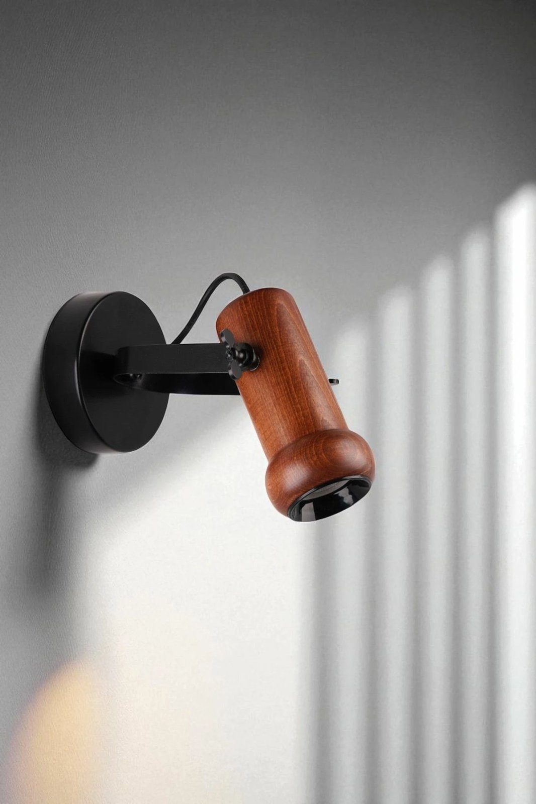 Llambë muri Opviq, e zezë dhe arre, 8999-1A