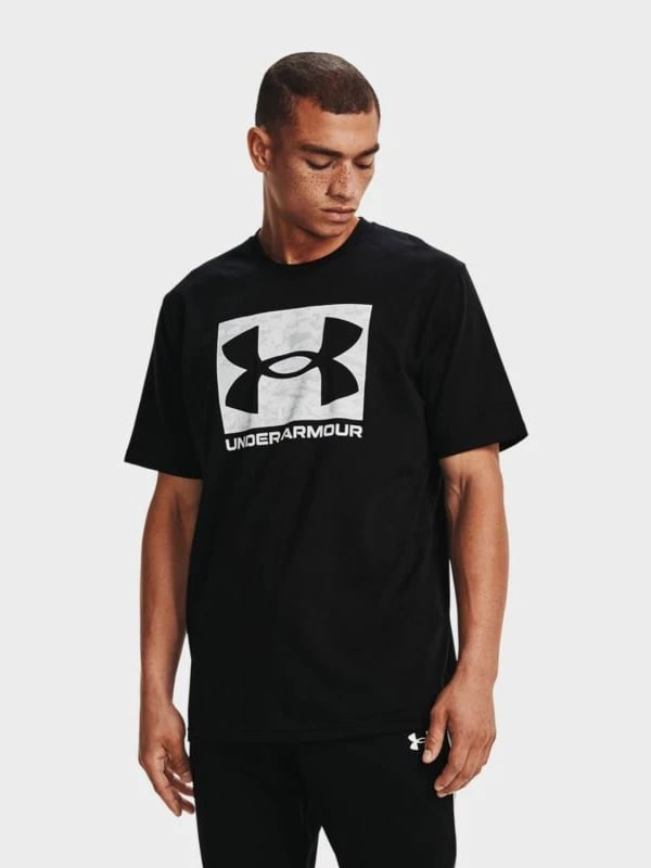 Maicë për meshkuj Under Armour, e zezë