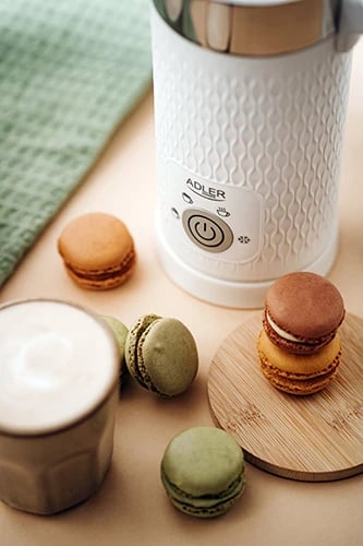 Shkumues qumështi Adler AD 4494 500W 300 ml 4 funksione ngrohje dhe shkumëzim, i bardhë