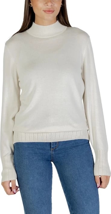 Xhemper femra Ichi i bardhë