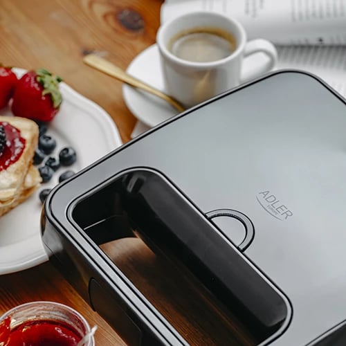 Aparat për sanduiçe Adler AD 3079, 750 W, pllaka jo-ngjitëse me formë guaske, 2 drita treguese, ruajtje vertikale, kabllo 70 cm, e zezë