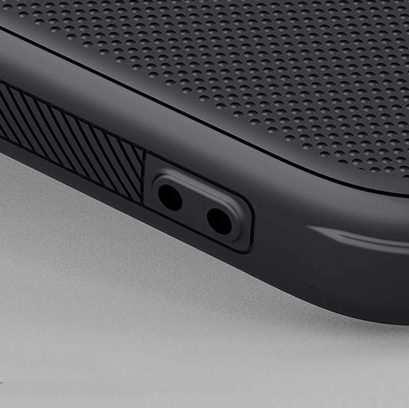 Mbështjellës Nillkin Super Frosted Shield Pro për iPhone 16, i zi