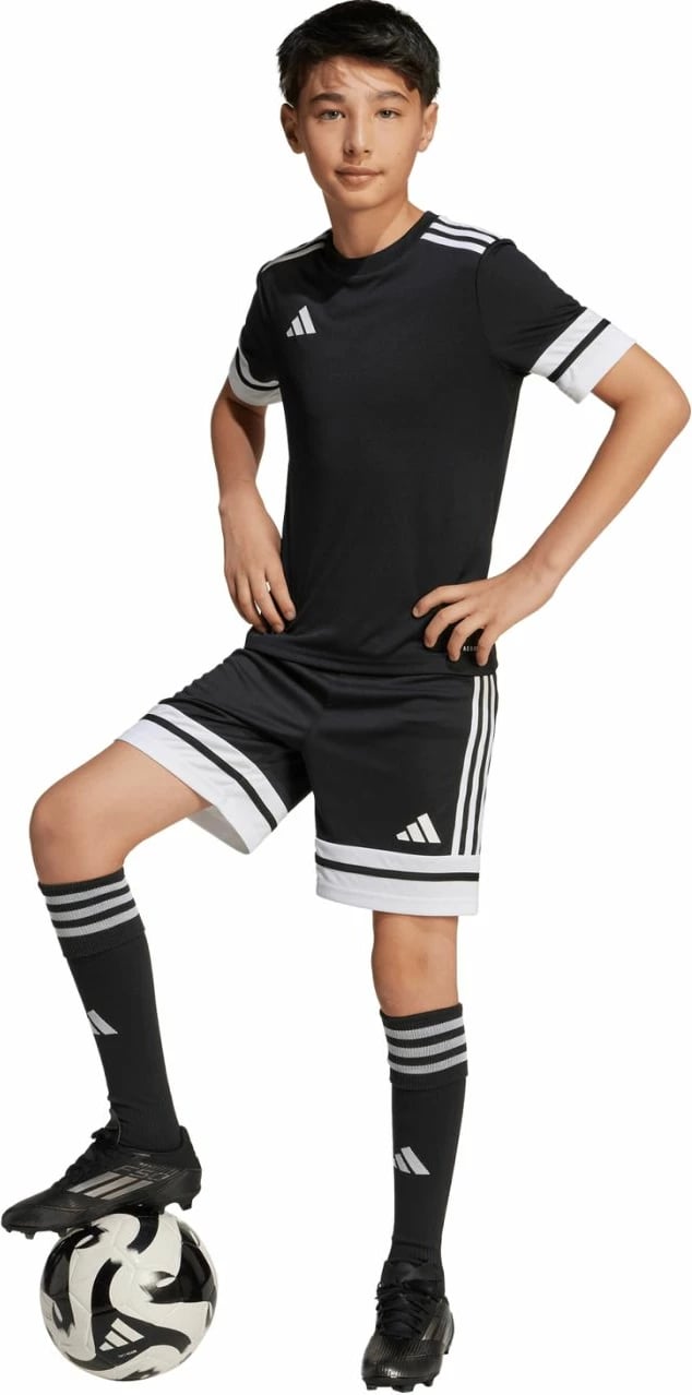 Shorce për fëmijë adidas, të zeza Shorce për fëmijë adidas, të zeza
