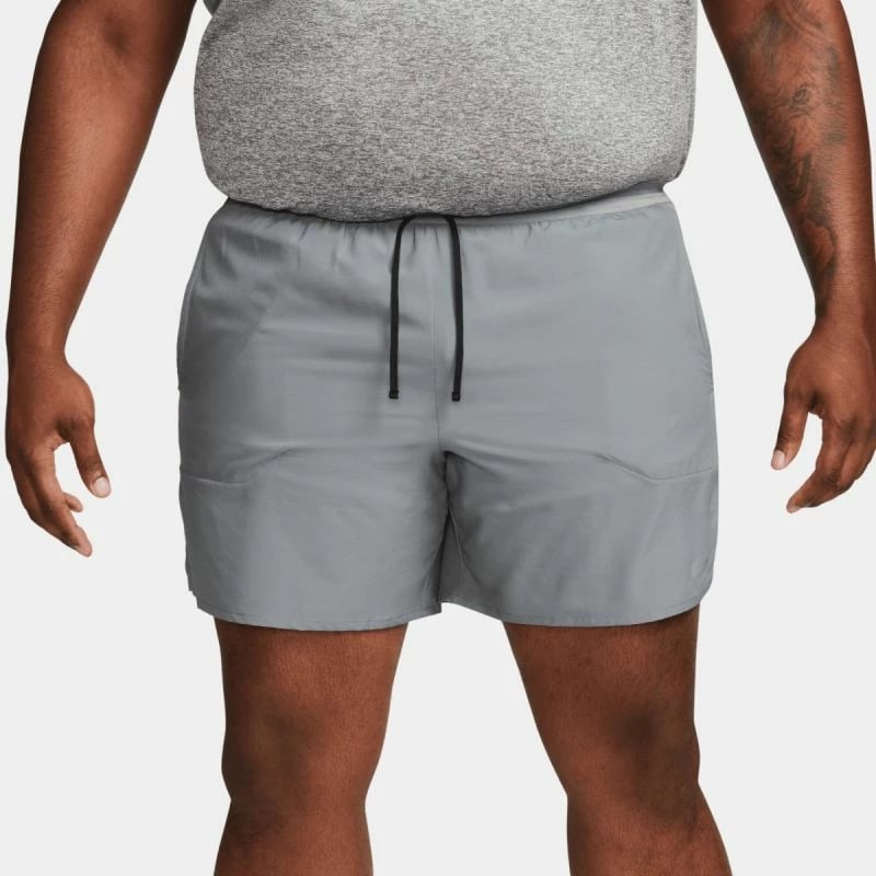 Shorce për meshkuj Nike, gri