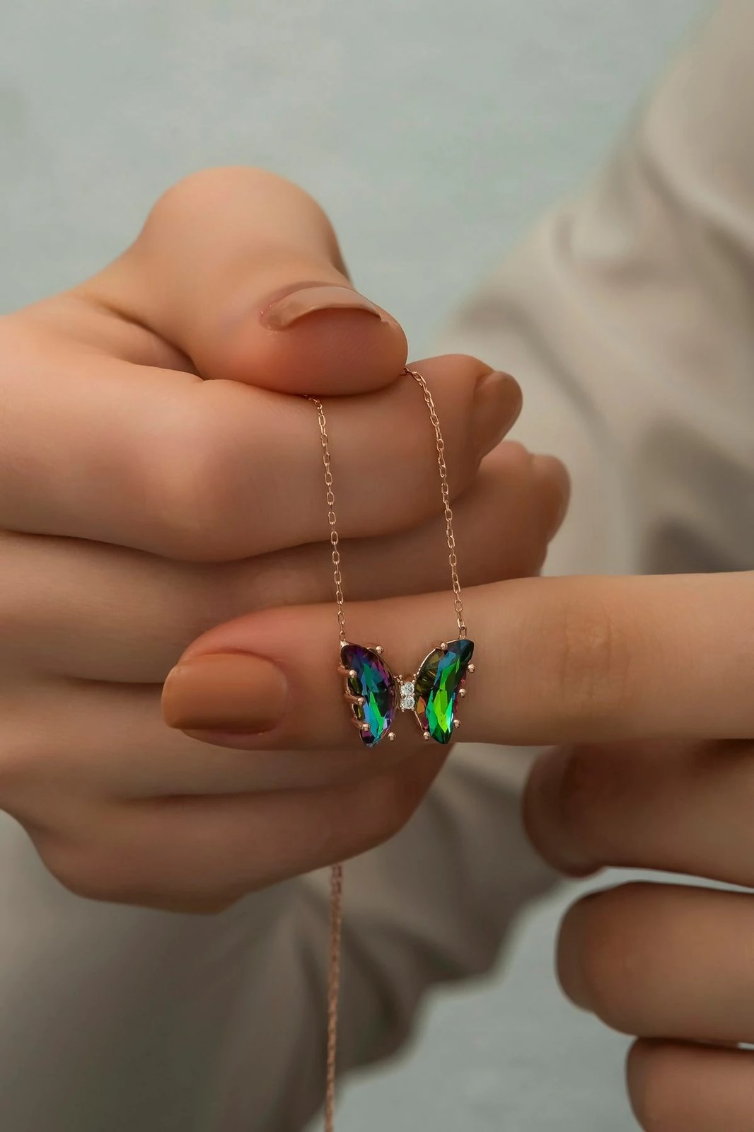 Varëse argjendi, Mistique Topaz, Jumeon, NRZ998372