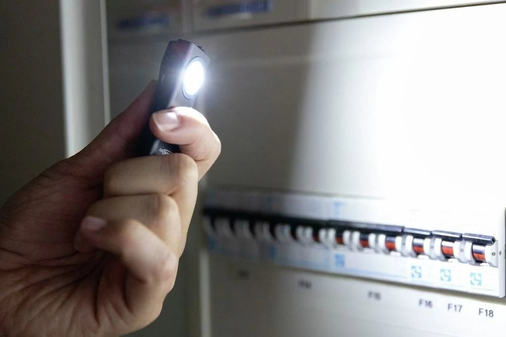 Dritë çelësi ANSMANN ML400R, LED, 300 mAh, e zezë
