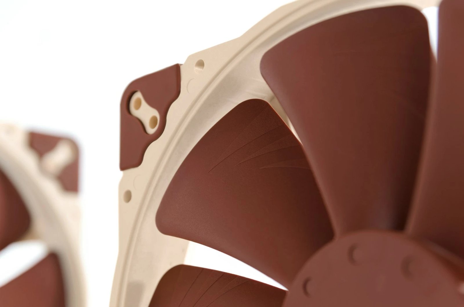 Ftohës Noctua NF-A20, 20cm, bronzë