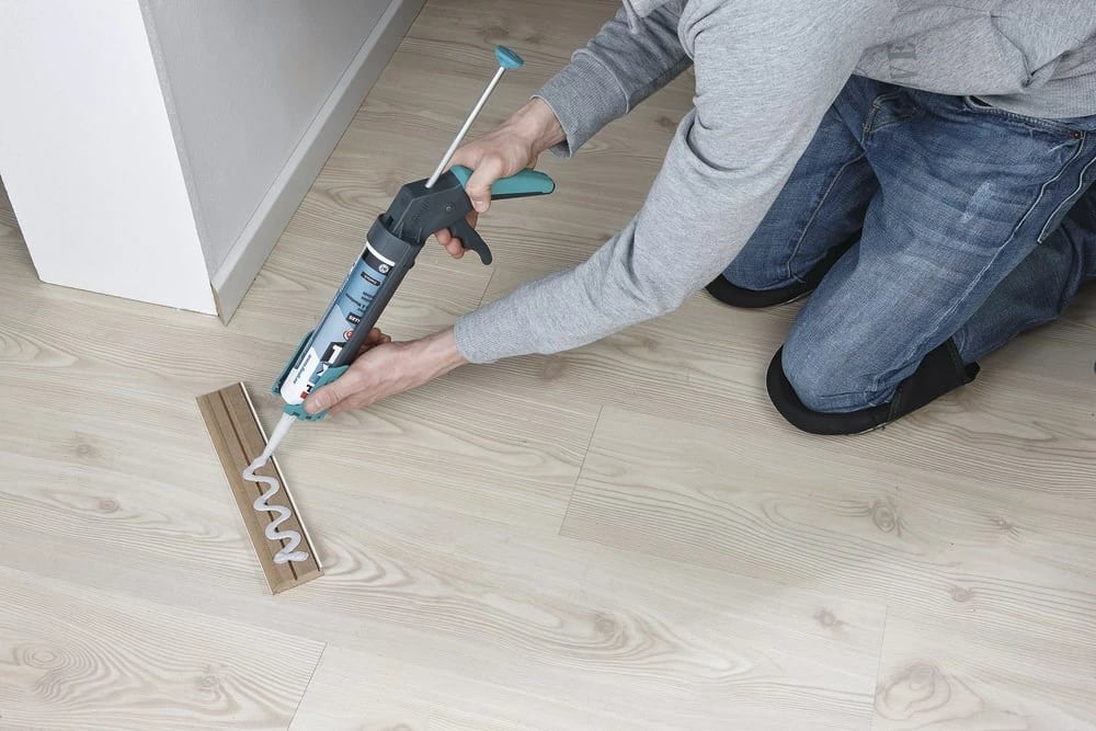 Pistoletë mekanike për silikon Wolfcraft 1 MG 200 ERGO, e zezë