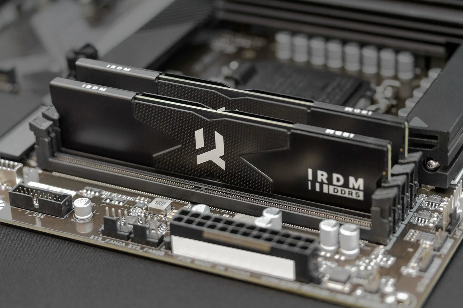 RAM Memorje Goodram IRDM DDR5 IR-6000D564L30S/32GDC, 32 GB, 6000 MHz