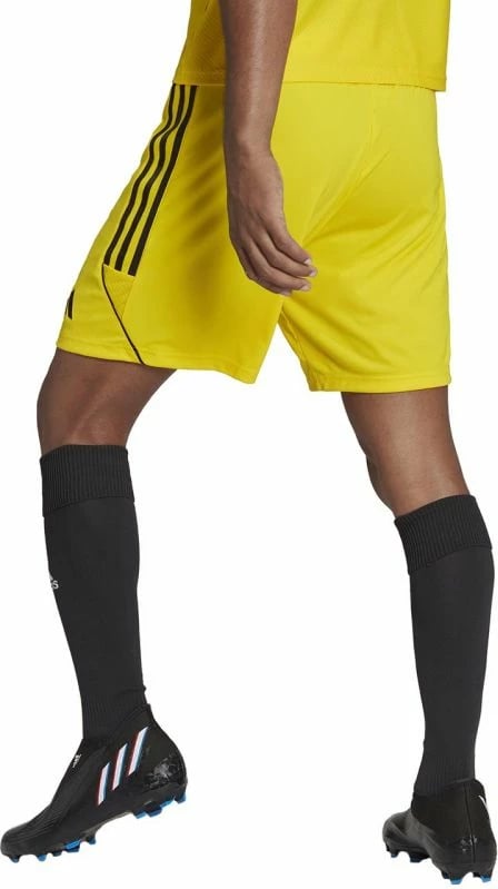 Shorce për meshkuj adidas, të verdha
