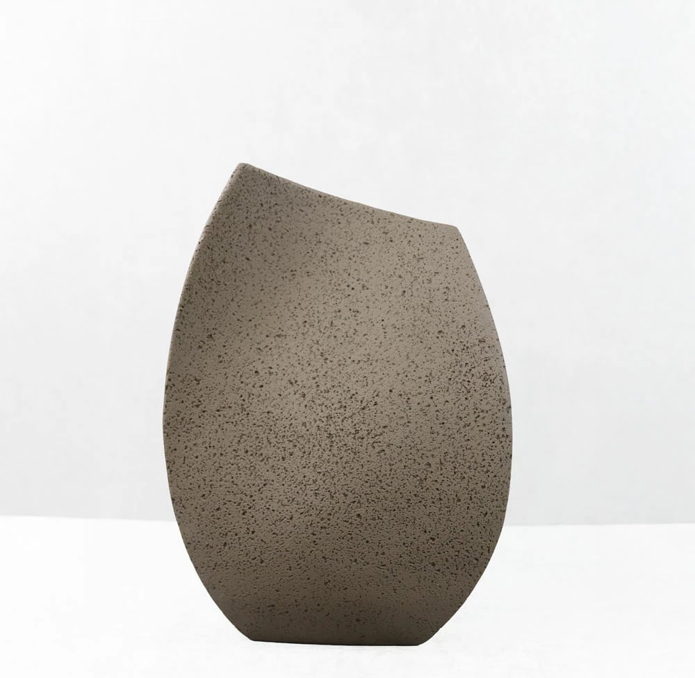 Vazo ELYSE I, ngjyrë kafe, 20x19x28cm, rrëshirë