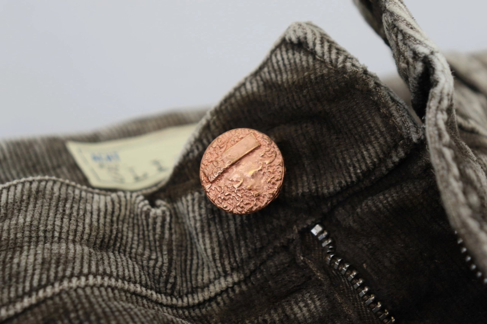 Pantallona për meshkuj Acht, hiri 