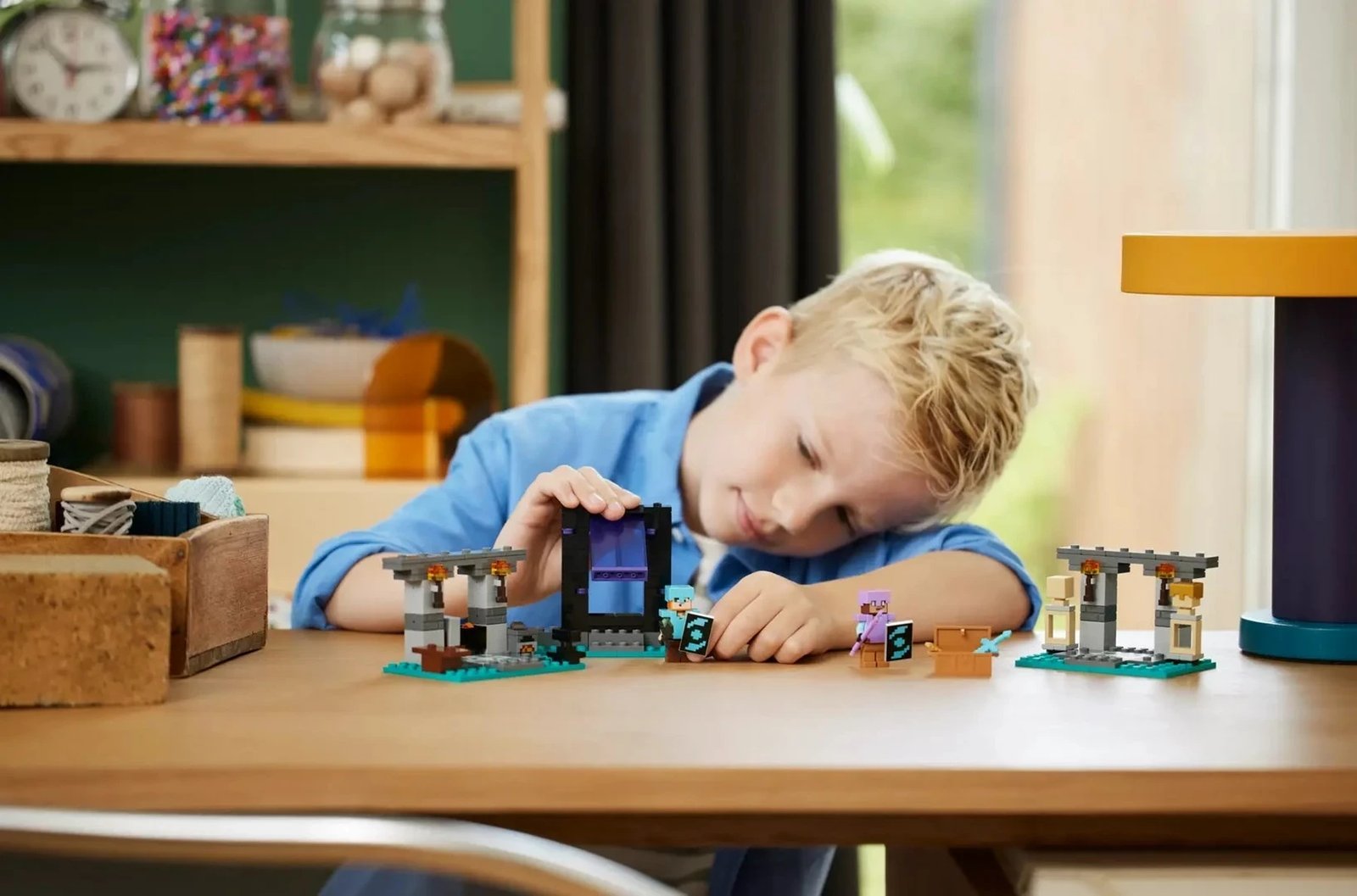 Set LEGO Minecraft 21252 The Armory