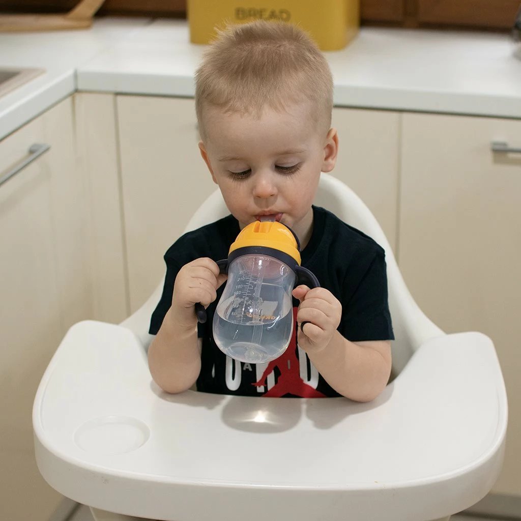 Shishe me pipë silikoni me peshë, Akuku, 280 ml, e verdhë