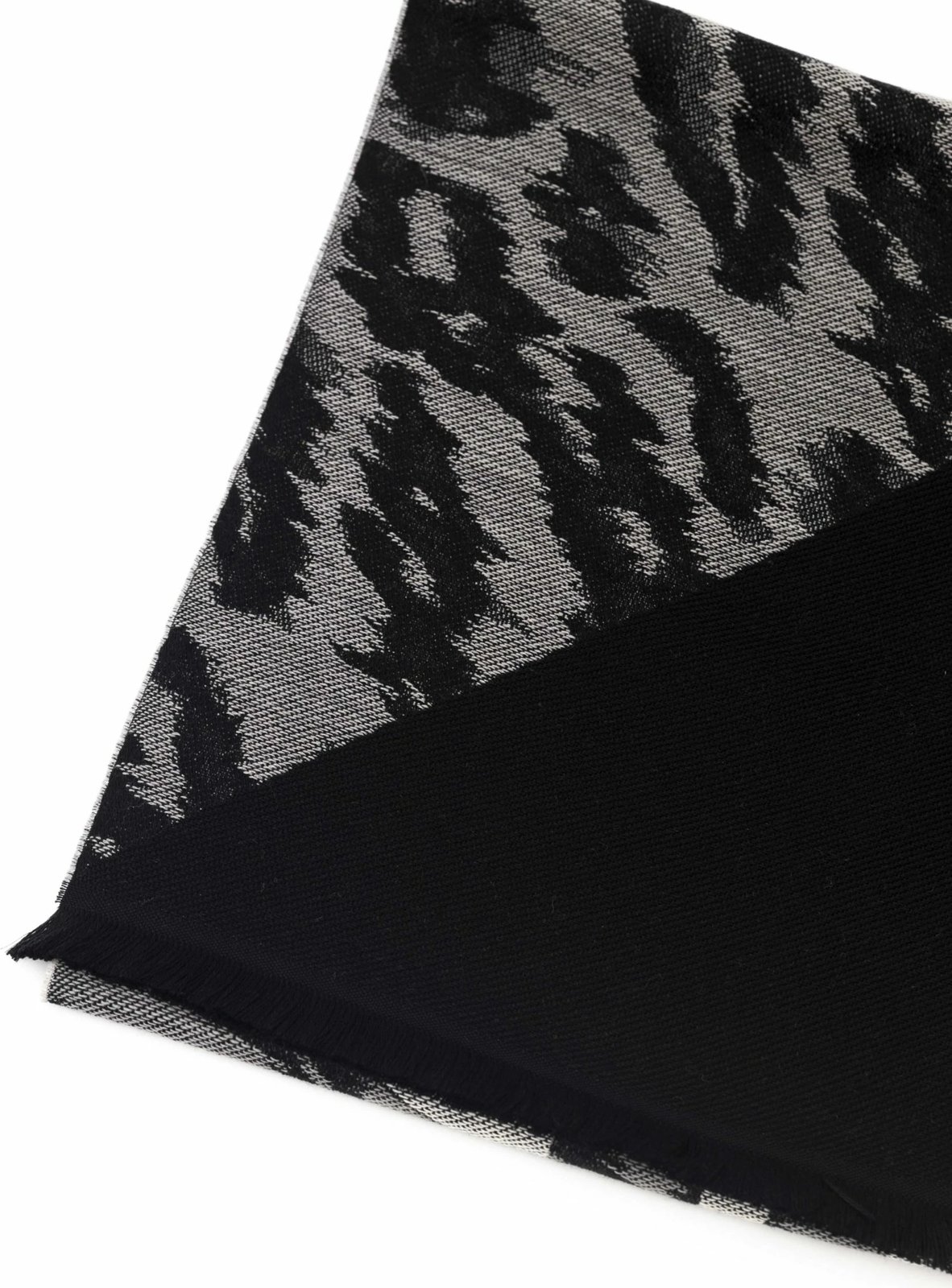 Shall për meshkuj Cavalli Class