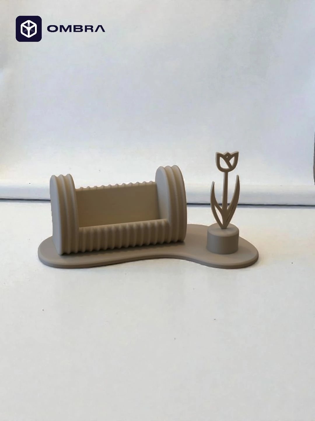 Mbajtëse për vizitëkarta me një lule, krem