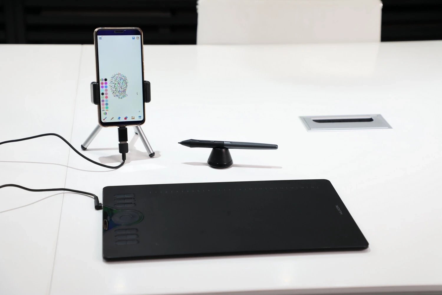 Tabletë grafik HUION HS610, 5080lpi, i zi Tabletë grafik HUION HS610, 5080lpi, i zi