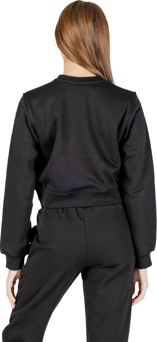 Duks Icon femra e zezë