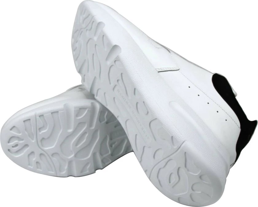Atlete për femra Alexander McQueen, të bardha