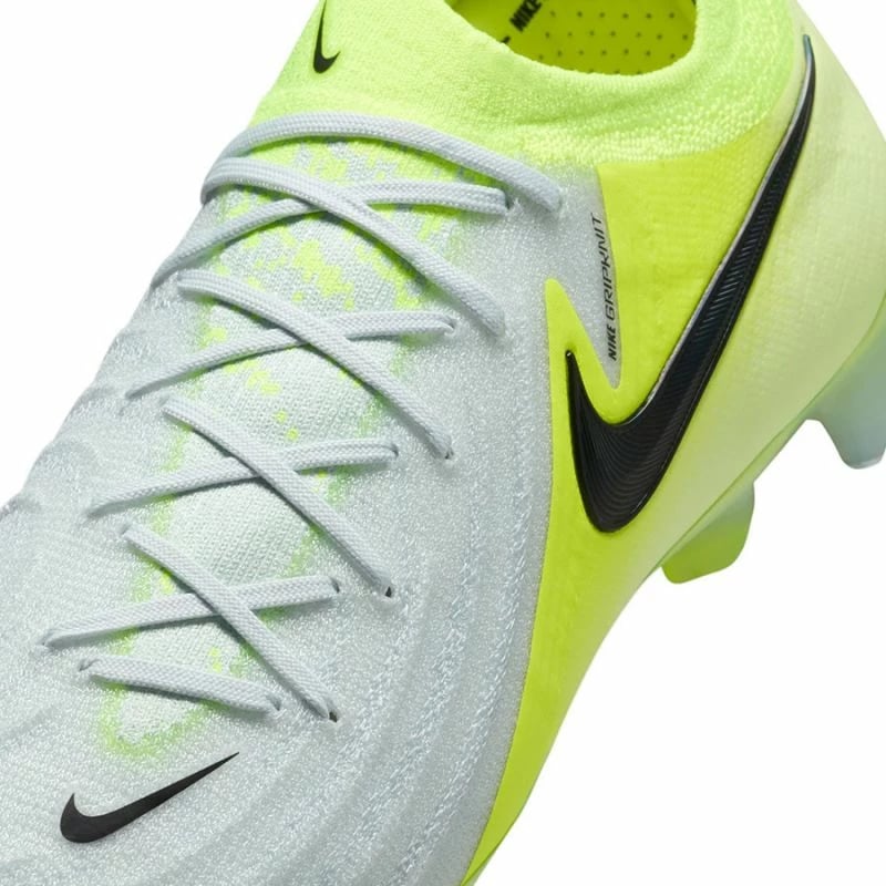 Atlete futbolli Nike për meshkuj, të bardha dhe të verdha