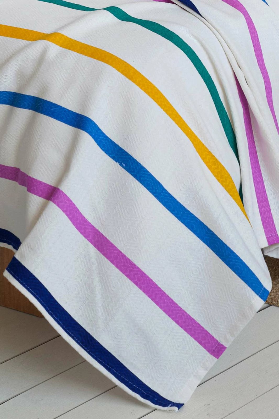 Pike teke Funny, ngjyrë e verdhë dhe lejla