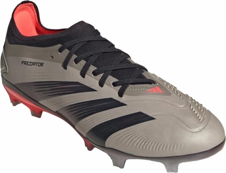 Atlete futbolli adidas për meshkuj, të zeza