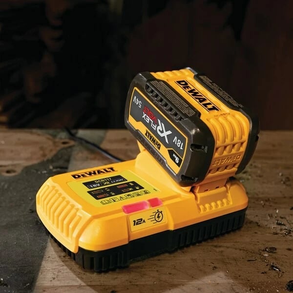 Karikues baterie DeWALT DCB117-QW, 18V, 12A, i zi/verdhë