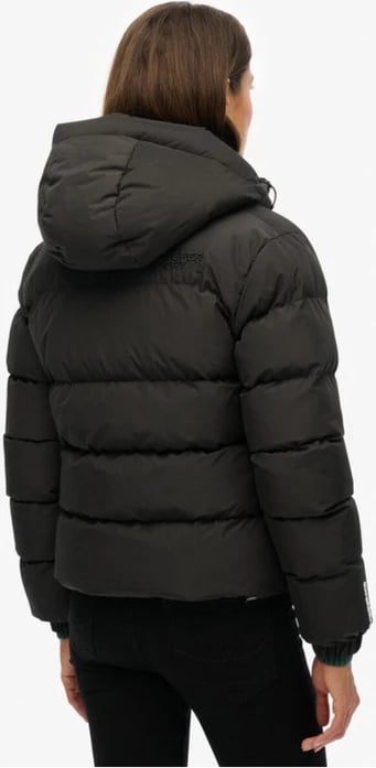Jakne Superdry femra, e zezë