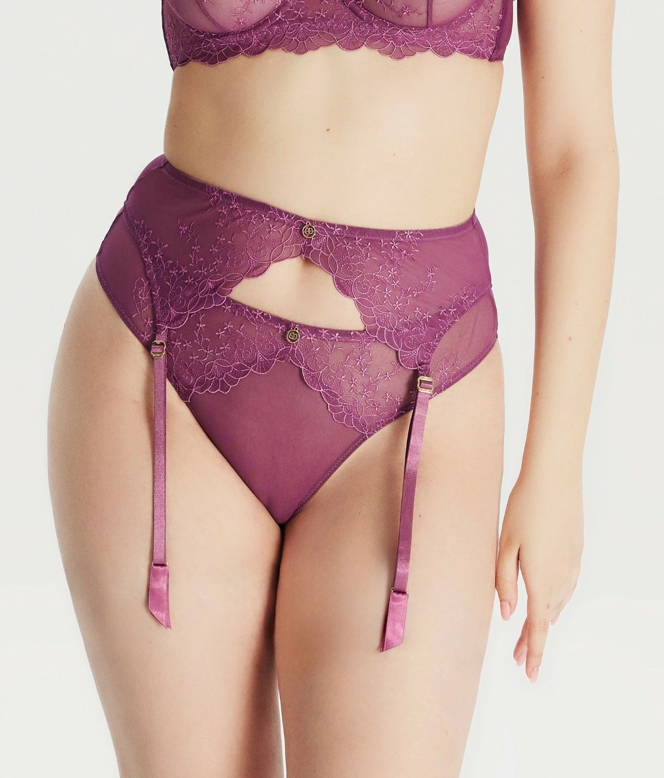 Garter i qëndisur Jumeon, vjollcë