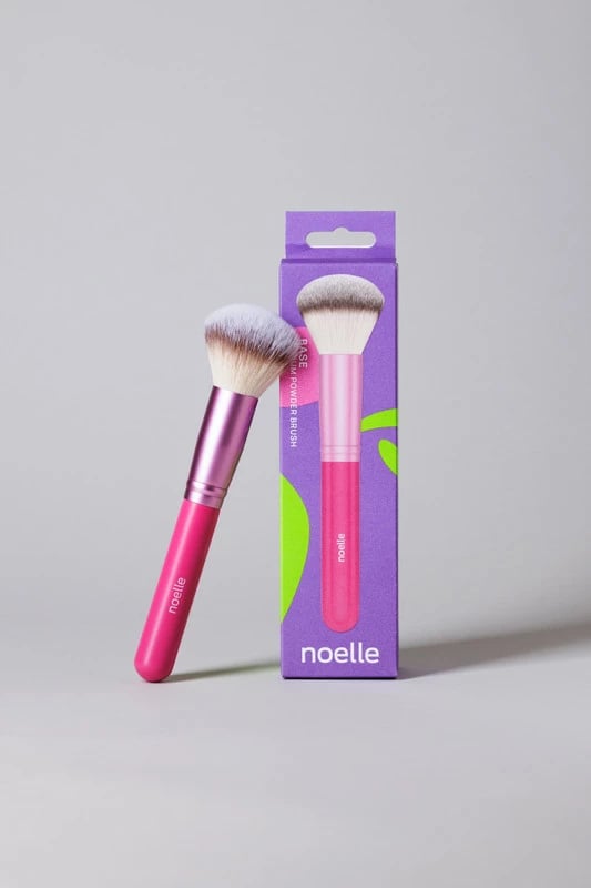 Noelle Makeup brush 01 BASE