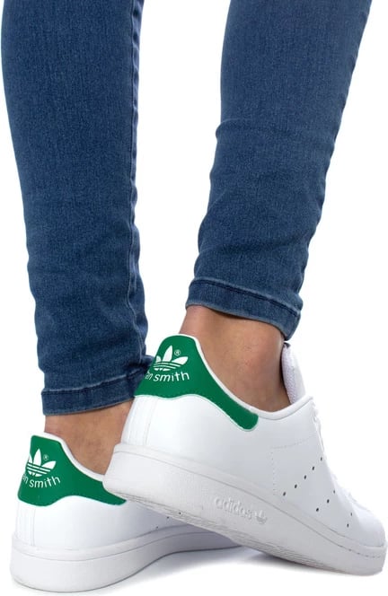 Atlete femra adidas, të bardha
