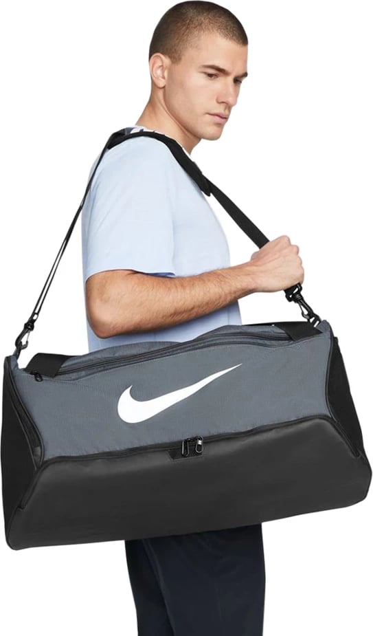 Çantë sportive Nike unisex, gri Çantë sportive Nike unisex, gri