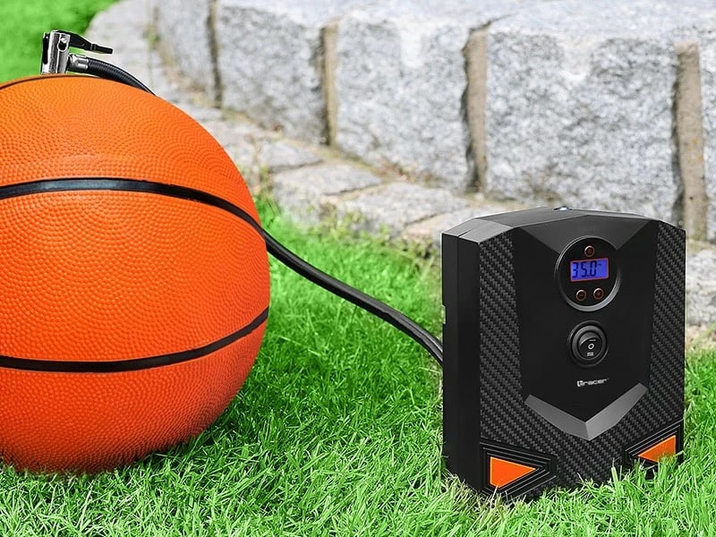 Kompresor ajri, Tracer, RES-04 EL, 12V 120W 8 bar 15 l/min, ekran digjital auto-stop LED, me 3 grykë, zi