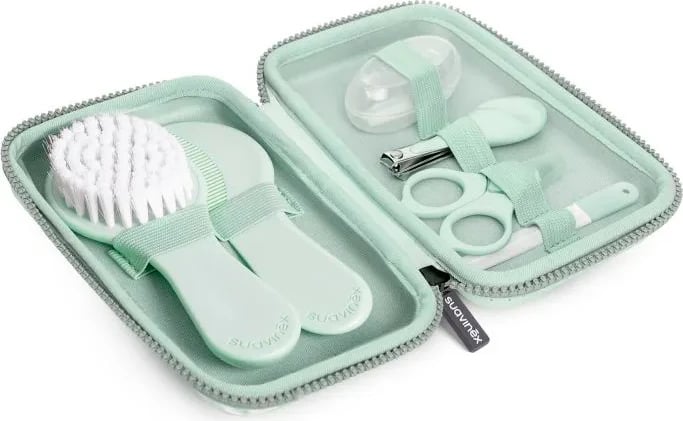 Set për manikyr për bebe Suavinex Hygge Baby, 7 copë, e gjelbër Set për manikyr për bebe Suavinex Hygge Baby, 7 copë, e gjelbër
