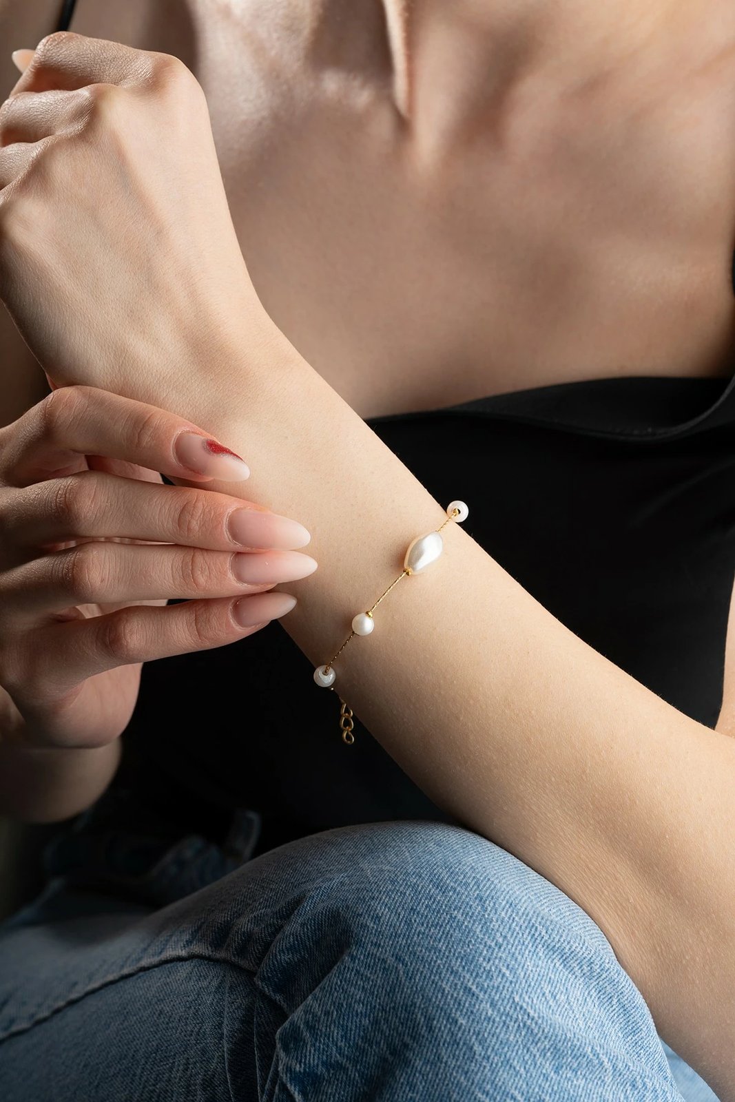 Byzylyk Jumeon, B238801, ngjyrë ari dhe e bardhë